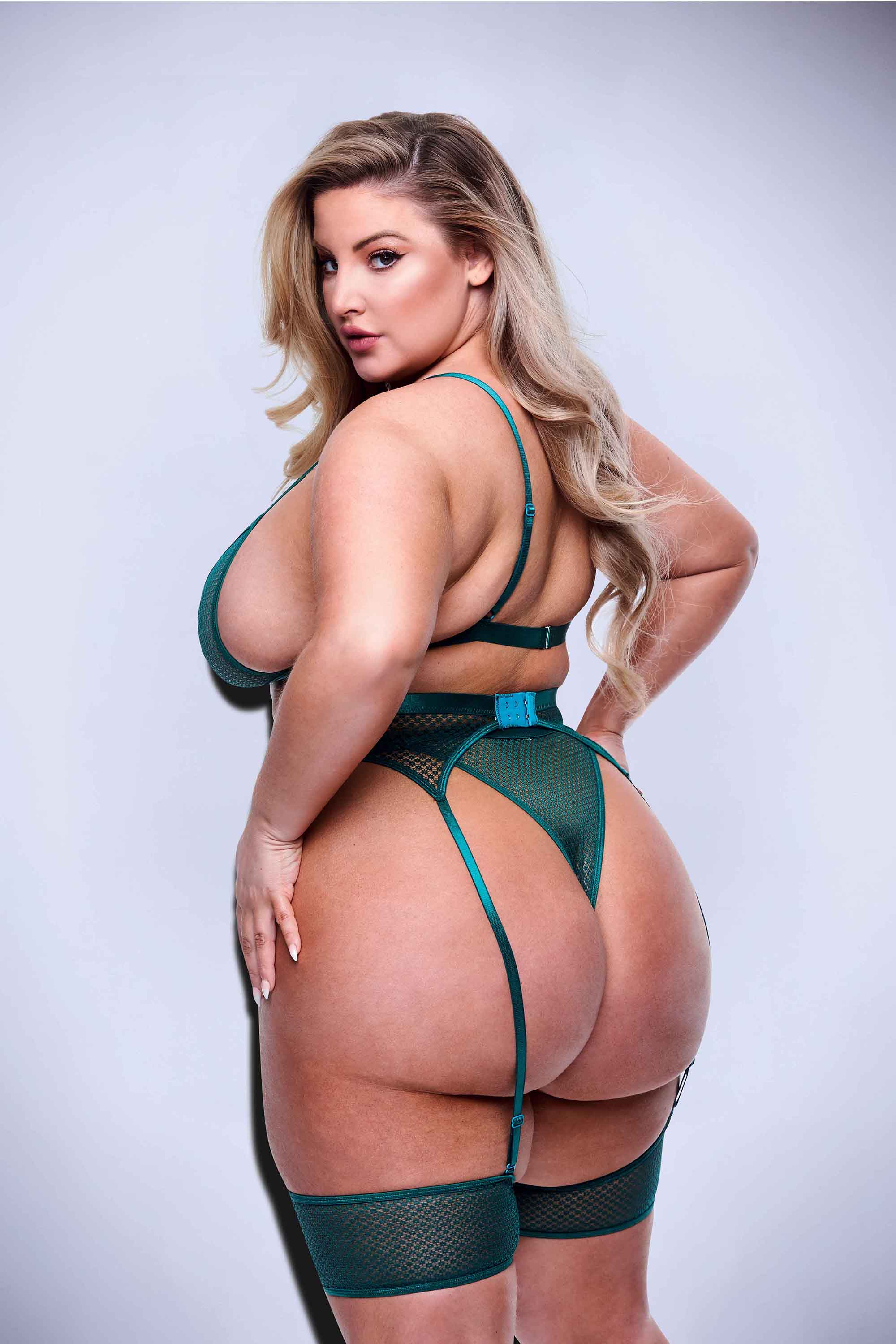 LINGERIE 3PC SRTAPPY BRA, GARTER E PANTY SET GRREN QS 3PC SRTAPPY BRA, GARTER E PANTY SET GRREN QS