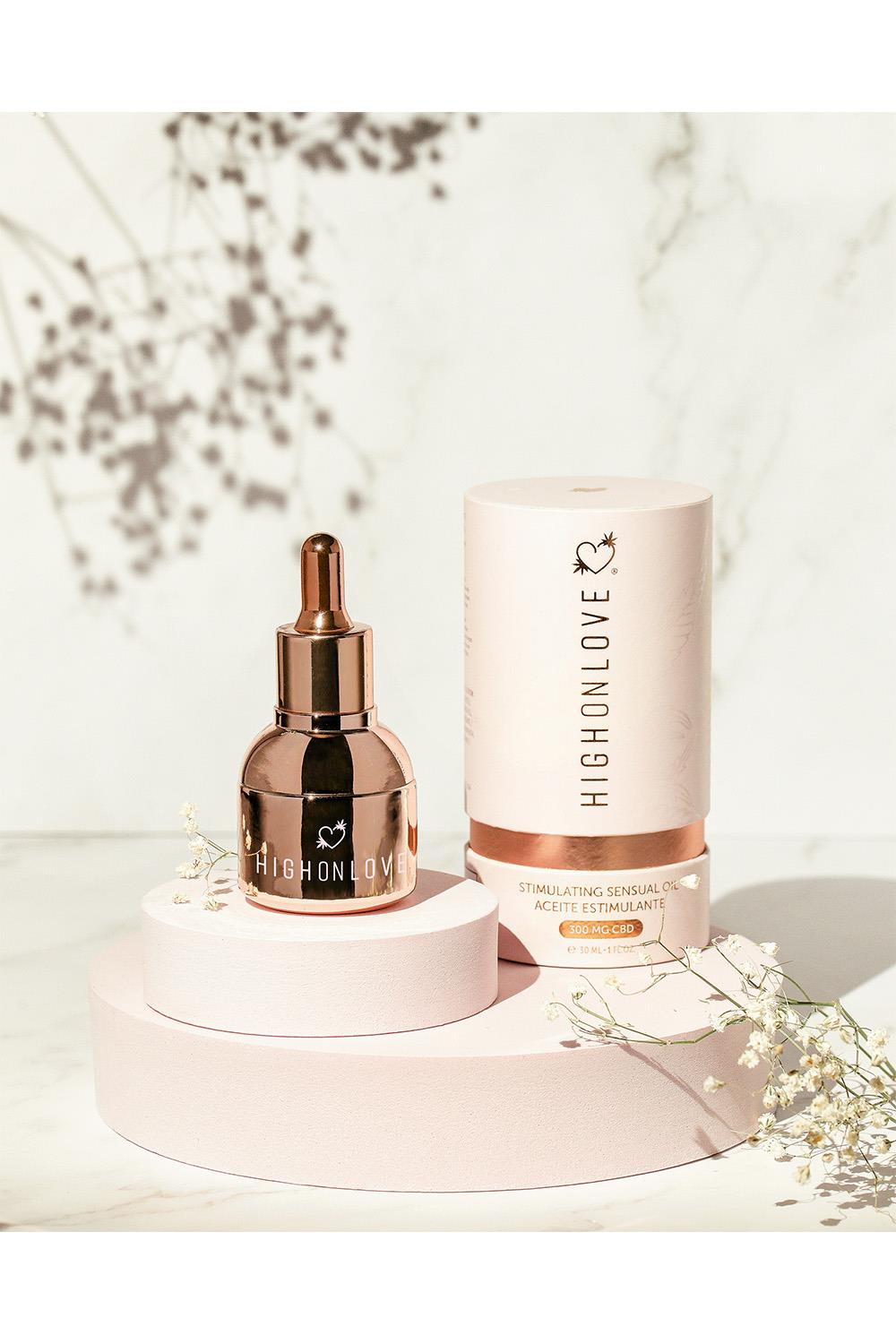 LUBRIFICANTES &Oacute;leo Sensual Estimulante de CBD &Oacute;leo Sensual Estimulante de CBD